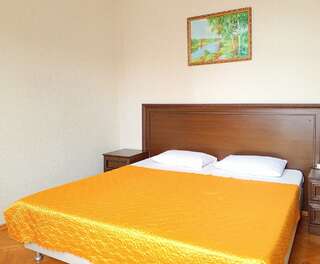 Гостевой дом Талассо Адлер Двухместный номер с 1 кроватью или 2 отдельными кроватями-2