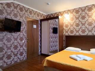 Гостевой дом Талассо Адлер Стандартный трехместный номер-3